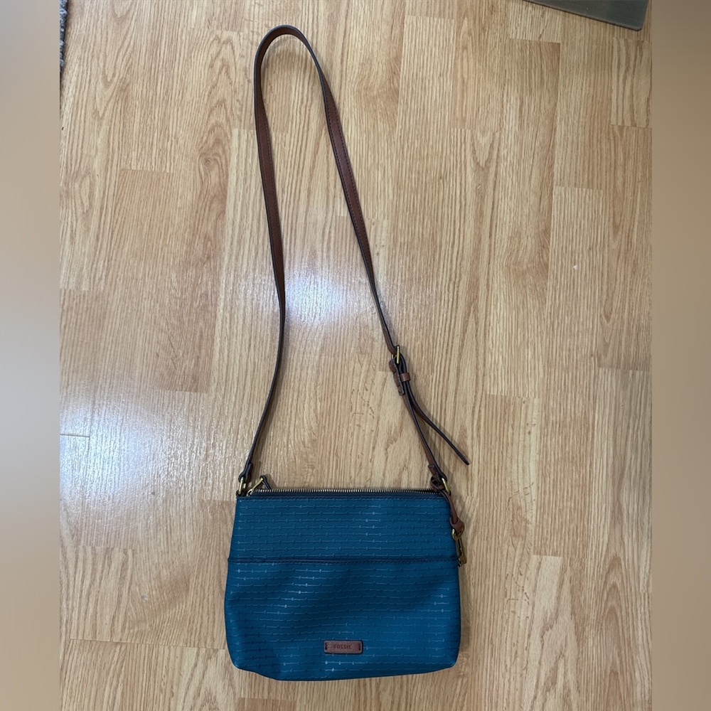 Fossil Teal Crossbody Bag Key Charm Leather Strap Small Shoulder Purse